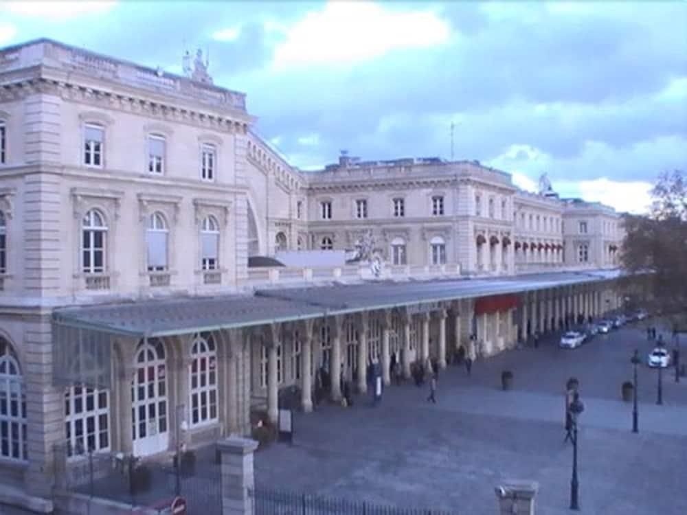 Hotel De Lorraine Paris Exteriör bild